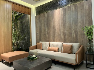 Bán nhà 3 tầng mới đẹp, thiết kế hiện đại giá tốt đường phú xuân 4