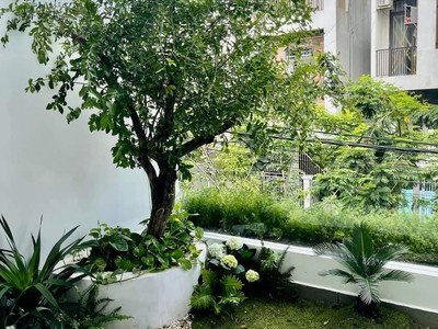 Bán nhà 3 tầng mới đẹp, thiết kế hiện đại giá tốt đường phú xuân 9