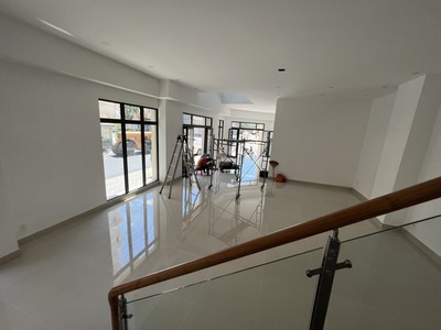 Nguyên sàn lầu 03 , City land , p10 , gò vấp 8