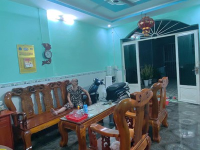 Chính chủ cần bán nhanh nhà tại kp thắng lợi 2 , tp dĩ an , giá cực tốt 3