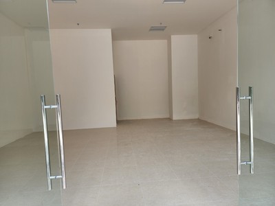 Cho thuê shophouse T1 chung cư Lacata Văn Phú, S  110m2, mt 5m, vỉa hè rộng 1