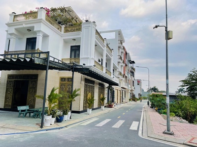 Bán Gấp Lô Đất Kế Góc 70M2 Gần Bệnh Viện Bình Tân, Hương Lộ 2, Đường Rộng, Sổ Riêng 0