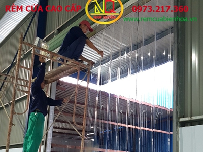 Rèm nhựa PVC ngăn lạnh, ngăn côn trùng, chống bụi 2