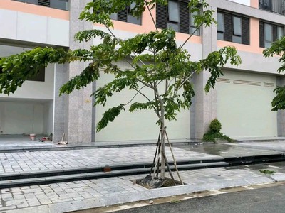 Bán căn shophouse XH1 VCN Phước Long 2 thích hợp kinh doanh 2