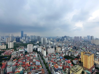 Chúng tôi cần chuyển nhượng văn phòng lô góc, dt 600m2 tại tòa discovery complex, 302 cầu giấy 3