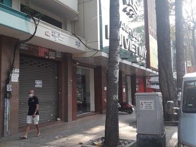 Cho thuê nhà mặt tiền sầm uất an dương vương, p9, q5   giá thuê: 95 triệu/tháng 1