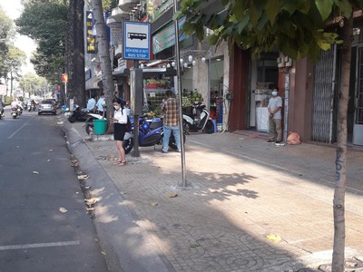 Cho thuê nhà mặt tiền sầm uất an dương vương, p9, q5   giá thuê: 95 triệu/tháng 2