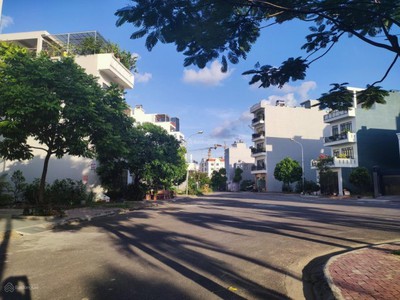 Cặp góc, kề góc giá tốt giá tốt nhất khu Mega City Kon Tum giá sụp hầm 3