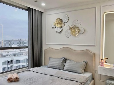 Cần cho thuê căn 3 phòng ngủ toà t10 view nhạc nước 3