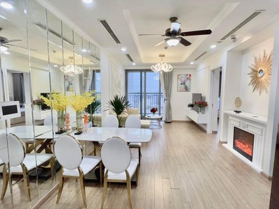 Cần cho thuê căn 3 phòng ngủ toà t10 view nhạc nước 0