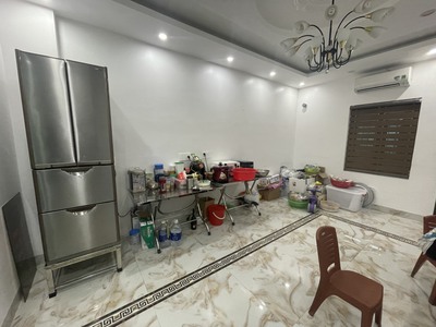 Cho thuê  nhà mới  tại tuyến 2 Lê Hồng Phong 8