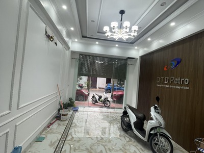 Cho thuê  nhà mới  tại tuyến 2 Lê Hồng Phong 9