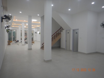 Cho thuê làm văn phòng mặt bằng tầng một nhà 277 Nguyễn Tri Phương, phường Hòa Thuận Đông,Q.Hải Châu 5