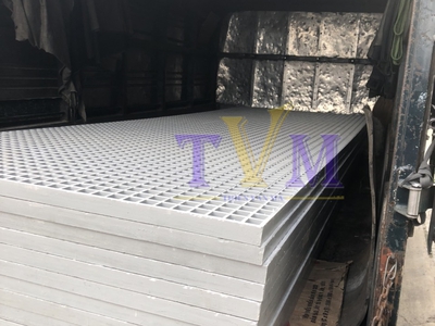 Tấm sàn frp grating, sàn dập gân, thang máng cáp, tấm stair nosing ốp chống trượt, vĩ nhựa hồ bơi 7