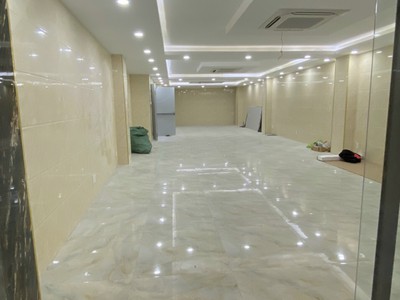 MT Thạch Lam - Gần Lũy Bán Bích - 700m2 - Trống suốt, Thang Máy, Giá 60tr/th, TL 1