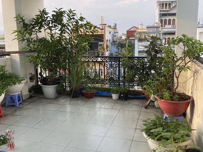 Nợ ngân hàng bán gấp nhà 2 mặt hẻm hxh 4m lý thường kiệt, p9, tân bình. 1