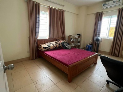 Bán căn cc an lạc , dt 126m2, 3 phòng ngủ. giá 2.5 tỷ có thương lượng. 2