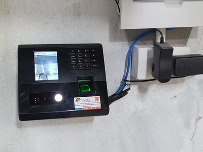 Máy chấm công Ronald vân tay Jack 9300Pro 0