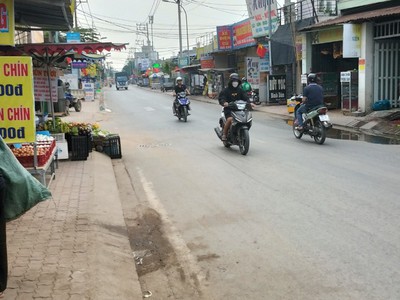 Cần bán 4 căn nhà mặt tiền đường liên ấp 2 6 vĩnh lộc a bình chánh. tphcm 2