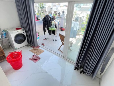 Trung tâm thị trấn nhà bè- 4 tầng- kế bên khu dân cư sài gòn mới- đường trước nhà 6m- xe hơi vi vu 4