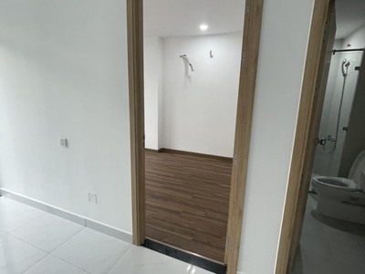 Cần bán căn 1pn plus, 1wc, 1 lô gia, 60m2, block a - view trống hướng về sài gòn đối diện bxmđ mới, 1