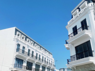 Bán nhà mặt tiền chợ Thới Lai 4
