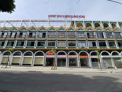 Shophouse kinh doanh mặt phố Nguyễn Huệ tại chợ Du lịch Lào Cai. Lãi vốn và dòng tiền bền vững. Chỉ 0
