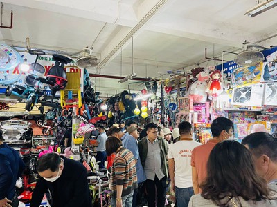 Shophouse kinh doanh mặt phố Nguyễn Huệ tại chợ Du lịch Lào Cai. Lãi vốn và dòng tiền bền vững. Chỉ 5