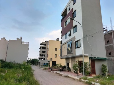 Mảnh đất vàng trung tâm phúc lợi,gần vinhome,dt 55m,mt 5.5m,ô tô vào tận đất.nhỉnh 4 tỷ 0