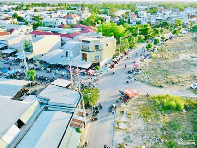 Duy nhất 2 lô liền kề Hùng Vương, khu đô thị Mega City Kon Tum ngay ngã tư giá sốc 2