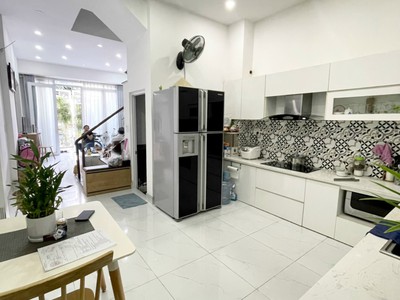 Nhà bán khu vực vip nhất thị trấn nhà bè - đường trước nhà 12m - xe hơi ngủ trong nhà - giá rẻ nhất 2