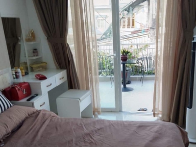 Chỉ nhỉnh 5 tỷ có ngay nhà đẹp sát mặt tiền trần não, dt 40m2, 3 tầng 4