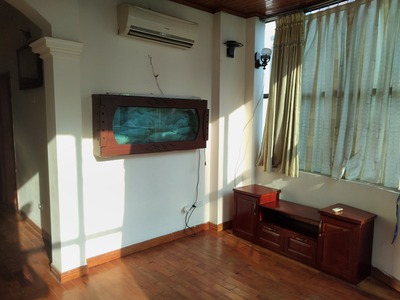Cho thuê gấp văn phòng phố Duy Tân - cực đẹp - diện tích 90   100 m2 0