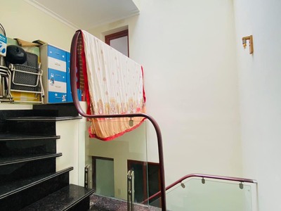 Bán nhà nguyễn bỉnh khiêm 80m xây 2.5 tầng ô.tô vào nhà giá 3.95 tỉ ngay lạch tray 2