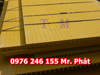 Thanh nhựa thoát nước hồ bơi, tấm sàn nắp kín dập gân màu vàng, thanh Y shape frp 7
