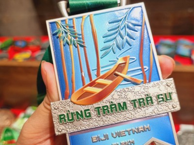 Chuyên đúc các loại huy chương theo yêu cầu , huy chương giải chạy, huy chương thể thao 4