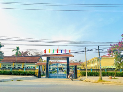 Đất Điện Bàn giá rẻ 6,4tr / m2 - chỉ còn duy nhất 5 lô đối diện trường học 5