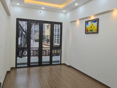Cần tìm thuê bằng bs RHM 582