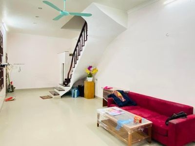 Cần tìm thuê bằng bs RHM 572