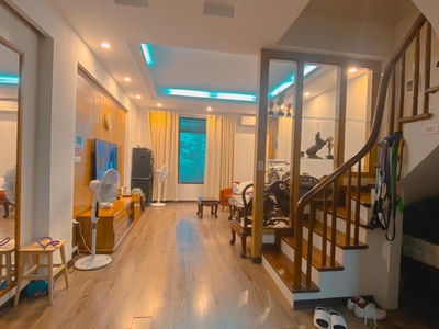 Cần tìm thuê bằng bs RHM 535