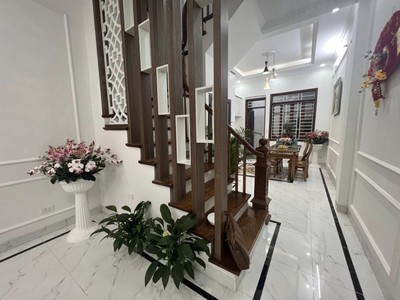 Cần tìm thuê bằng bs RHM 522