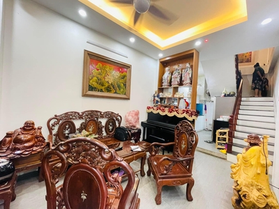 Cần tìm thuê bằng bs RHM 544