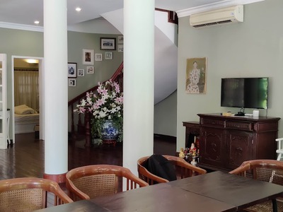 Cần tìm thuê bằng bs RHM 700