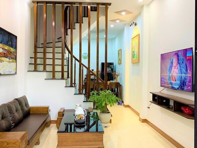 Cần tìm thuê bằng bs RHM 950