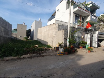 Cơ hội đầu tư giá rẻ  63m2  4,2 15  đường nhựa 6m, kdc châu long, vinhomes grand park, phú hữu, thủ 1