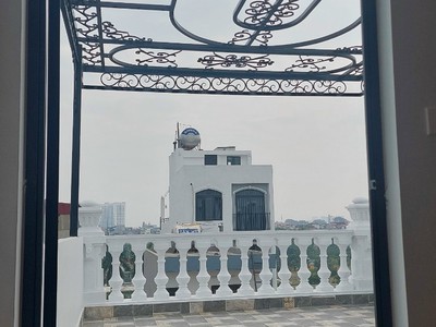 Cần tìm thuê bằng bs RHM 663