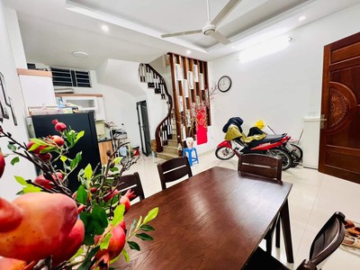 Cần tìm thuê bằng bs RHM 896