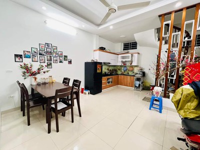Cần tìm thuê bằng bs RHM 897