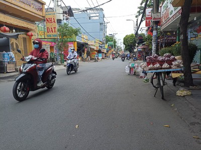 Bán nhà mt chợ hiệp thành 2tầng 5x28m 140m2 14t500 0