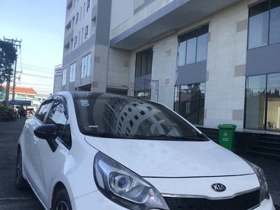 Cần bán xe kia sx 2015  ngã tư bình chuẩn phường bình chuẩn.tp. thuận an. t.bình dương 0